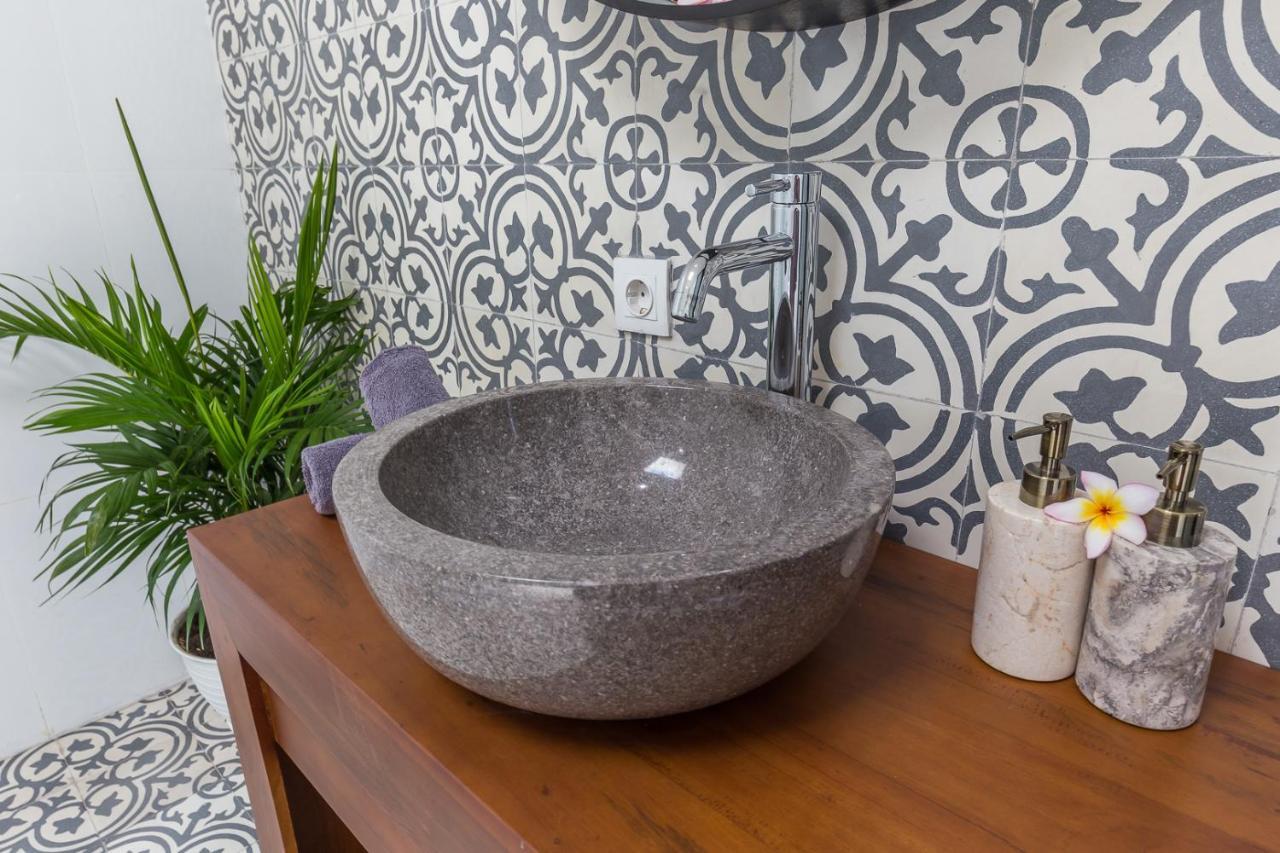 Villa Azura Seminyak Zewnętrze zdjęcie