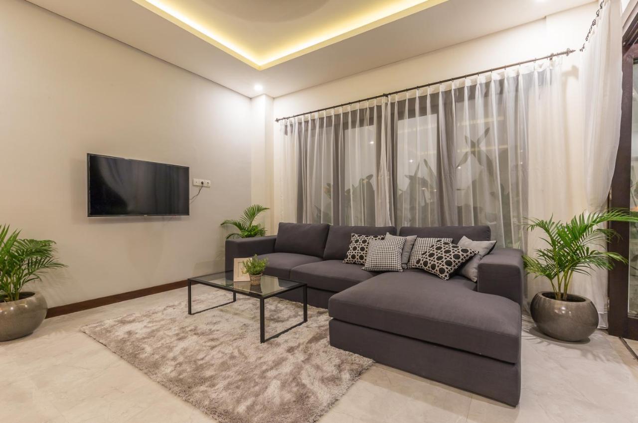 Villa Azura Seminyak Zewnętrze zdjęcie
